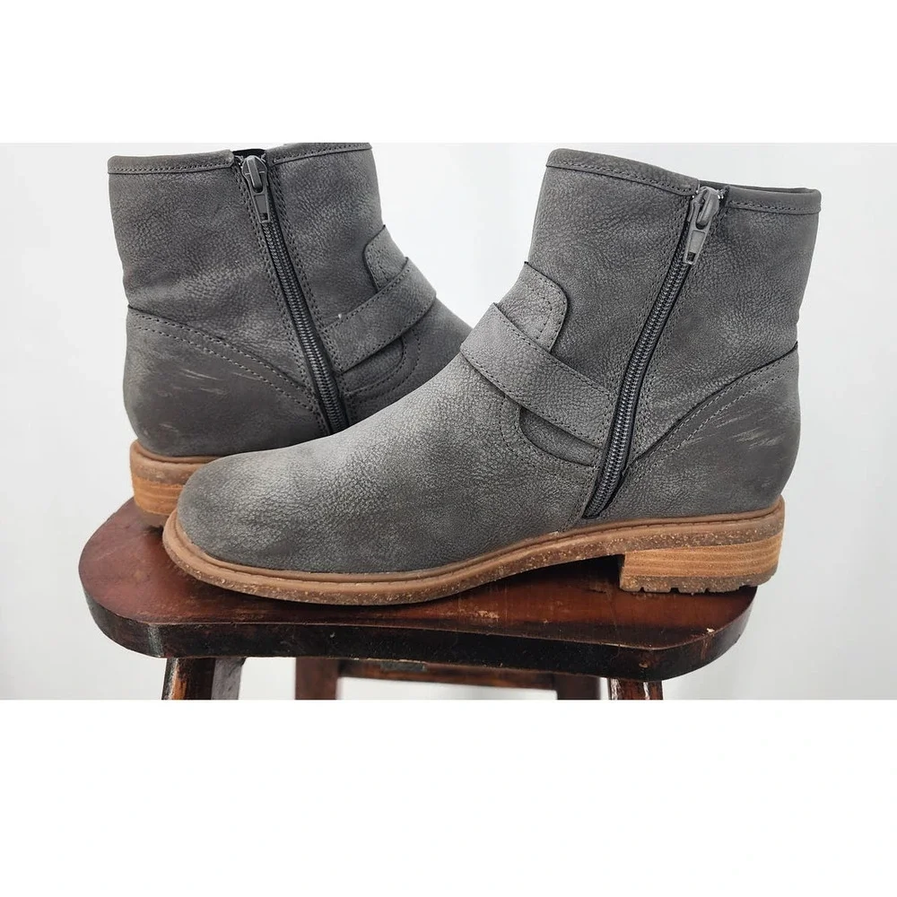 Women's B.O.C. Blue Gum Sole Ankle Moto Style Boots Size 9 Medium‎